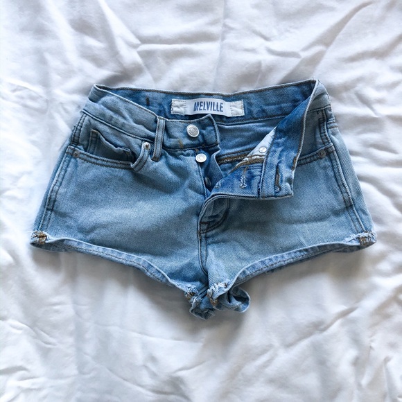 Brandy Melville Jean Shorts - Picture 1 of 3